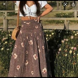 H&M brown floral Skirt